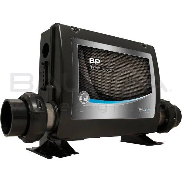 Balboa BP600 1-Fas styrbox i svart plast med anslutningsrör och monteringsfötter, sedd snett från sidan.