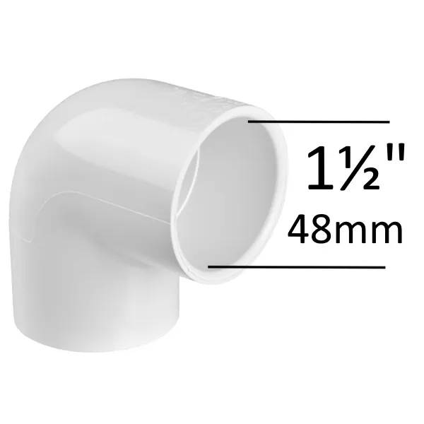 PVC-böj 90° 1,5" F/F i vitt, med måttangivelse 1½" / 48mm för rördiametern.