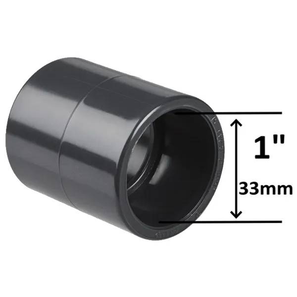 PVC adapter 32 mm 1" F/F i svart plast, rörkoppling med innerdiameter 33 mm markerad med måttpilar.
