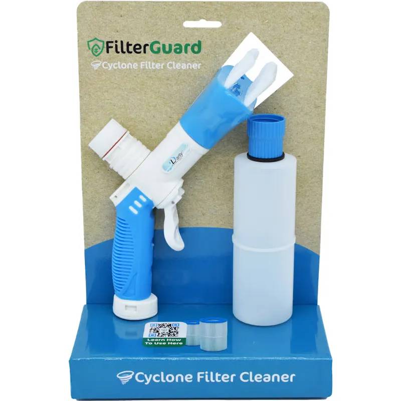 Darlly Cyclone Filter Cleaner i förpackning med blå sprutpistol, munstycke och rengöringsflaska på blått ställ.